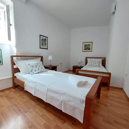 Apartment In Vis Historic Center - Mikula, Ljubica, Toma Exterior photo