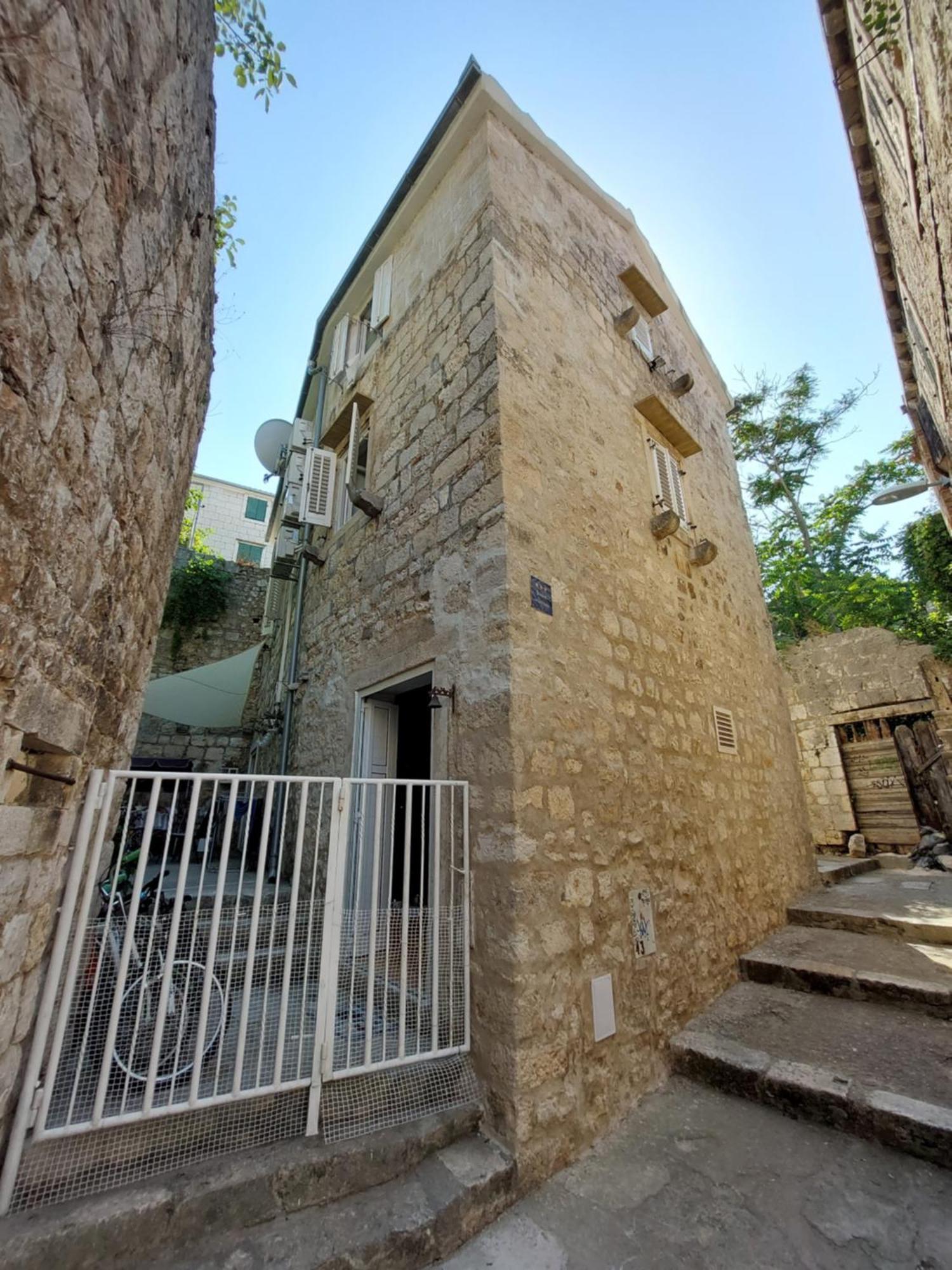 Apartment In Vis Historic Center - Mikula, Ljubica, Toma Exterior photo